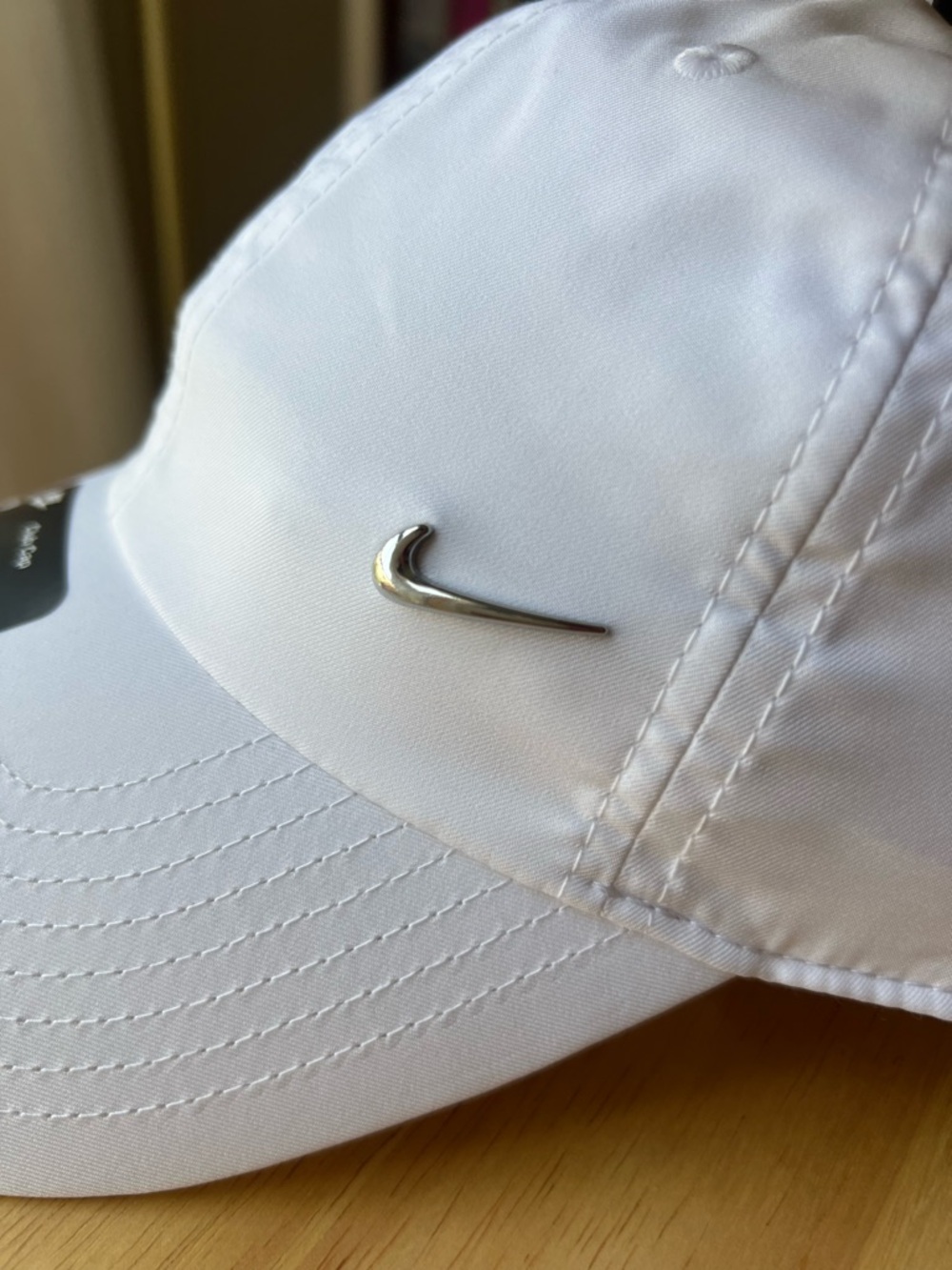 Nike Dri-FIT Club White Cap with Silver Swoosh Unisex Size M/L Adult